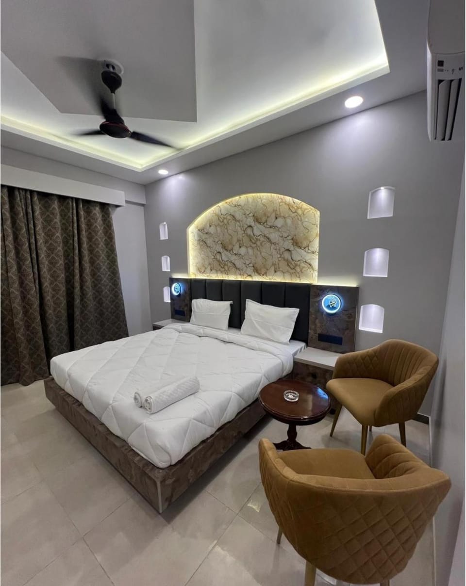 The Mini Haven Omaxe Hazratgunj Lucknow Hotel in Lucknow