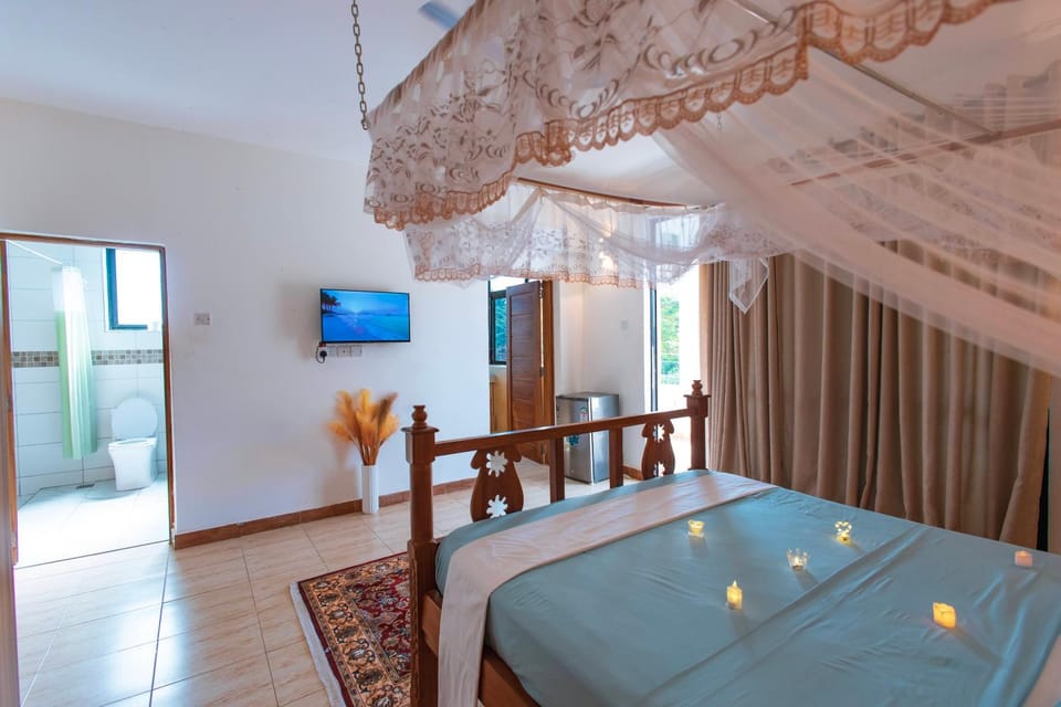 Diani Luxe Villa spacious studio suite with private kitchen, 600m from the beach Apartment in Kenya