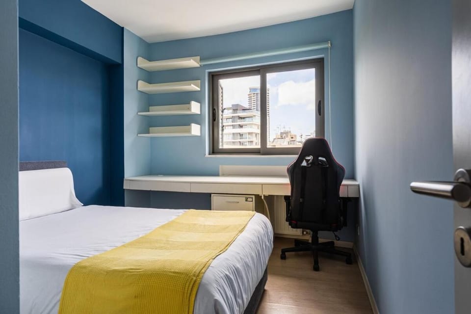 Bed, Photo of the whole room, Bedroom, air conditioner