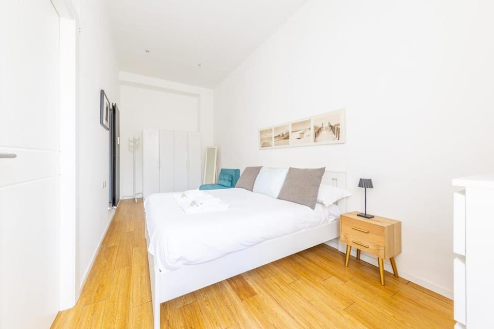 City Stay Bright and elegant apartment with WiFi Apartment in Milan