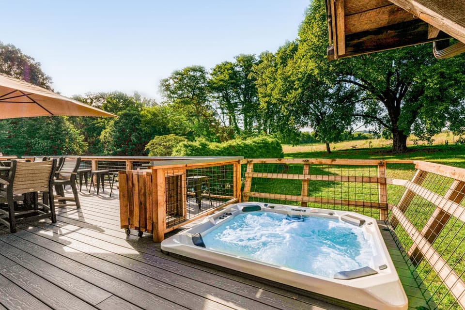 Spacious Serene Cabin Sleep 14 Pool Hot Tub Games Cabin in Sevierville