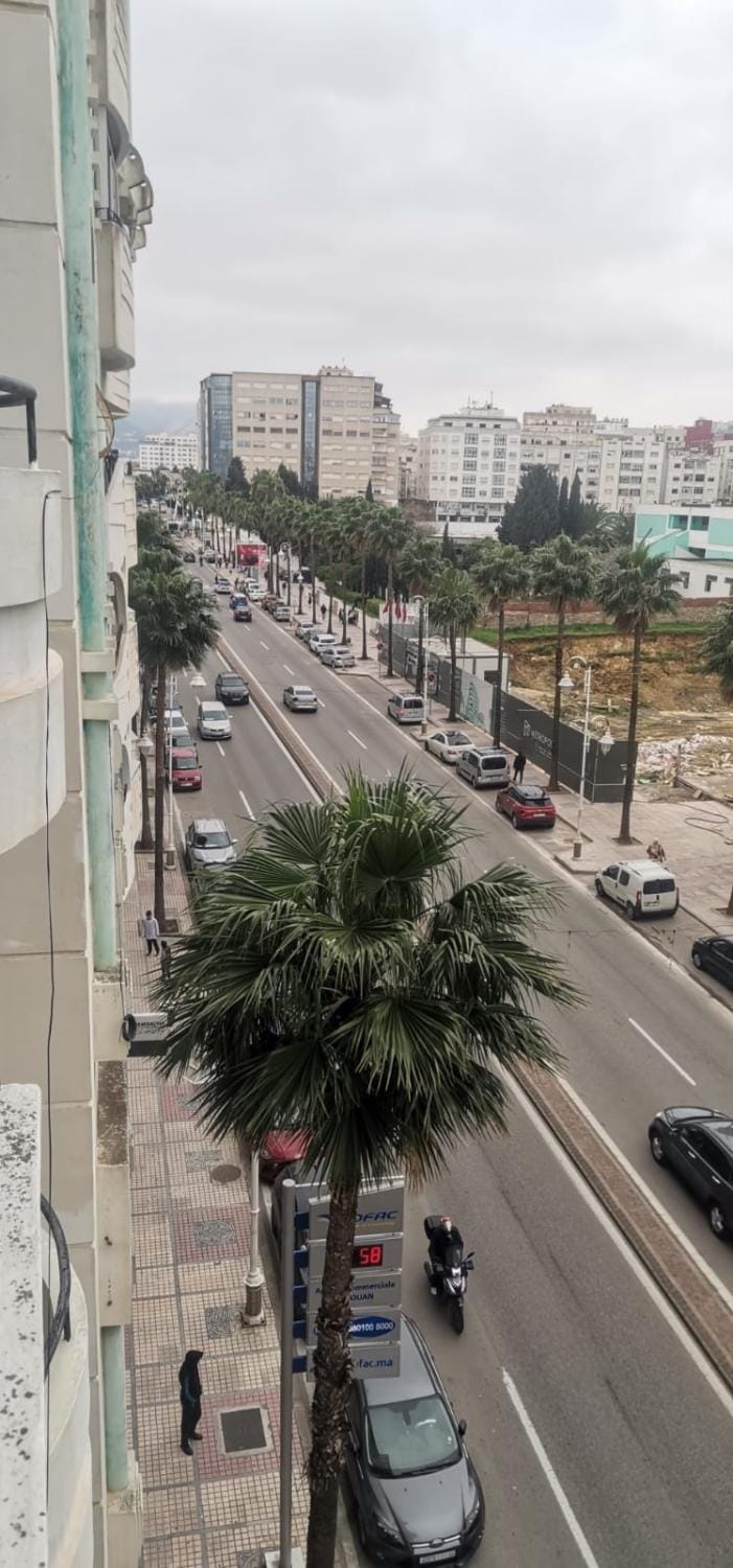 Appartement 2 Chambres avec Balcon Vue Boulevard Armée Royale Tétouan Apartment in Tangier-Tétouan-Al Hoceima