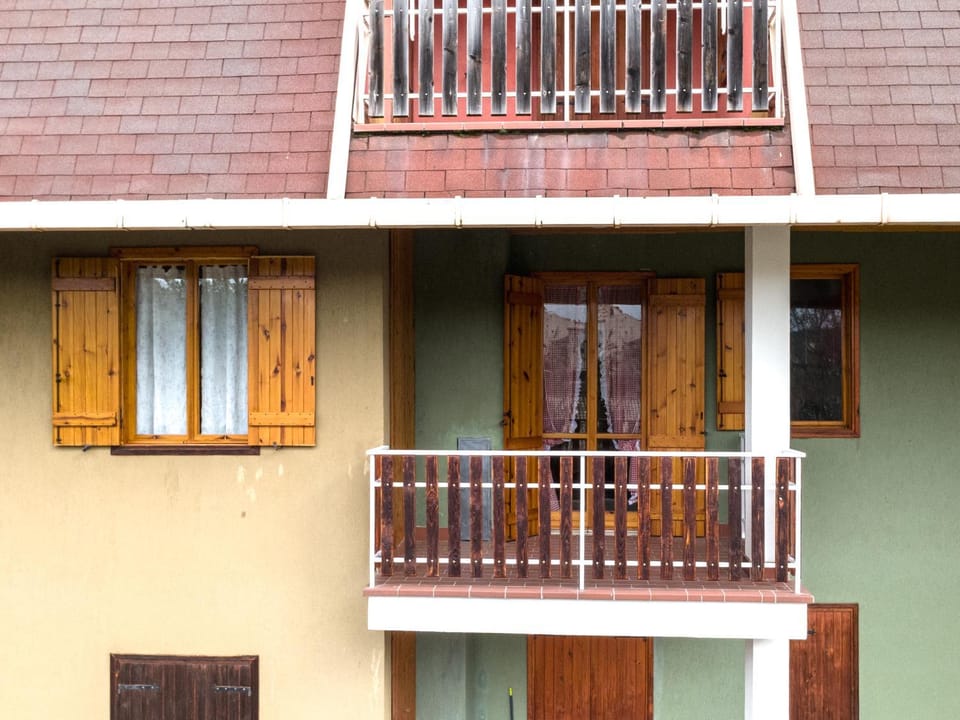 Property building, Balcony/Terrace