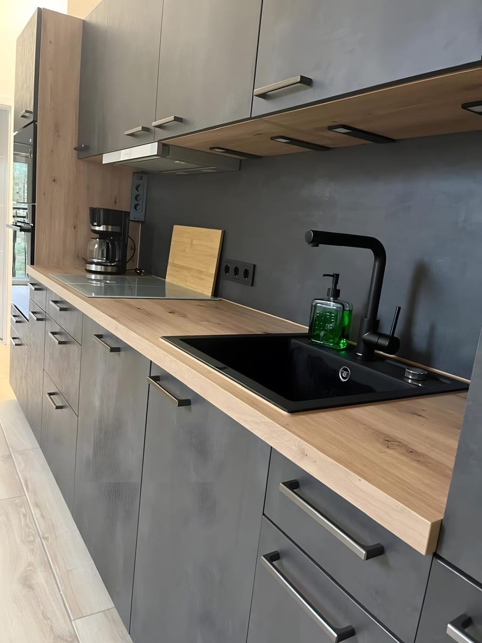 Kitchen or kitchenette, Living room