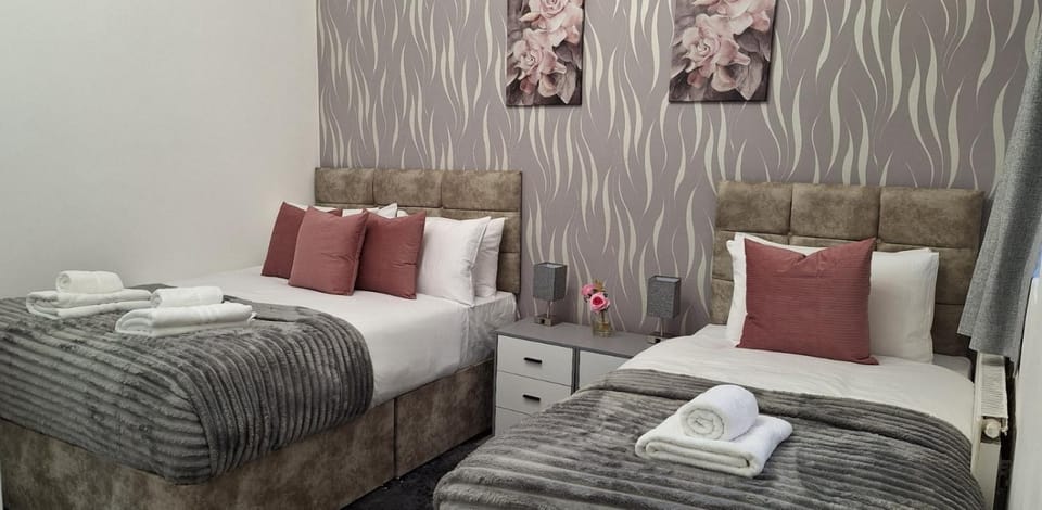 Cosy Gem Archway next Wittington Hospital &Arsenal Apartment in London Borough of Islington