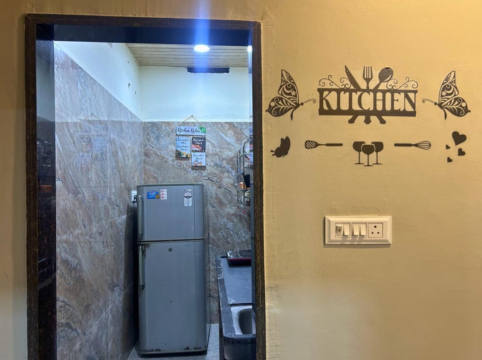 Kitchen or kitchenette, kitchen