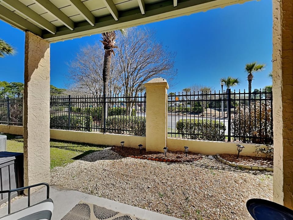 Patio, Garden, View (from property/room), Seating area