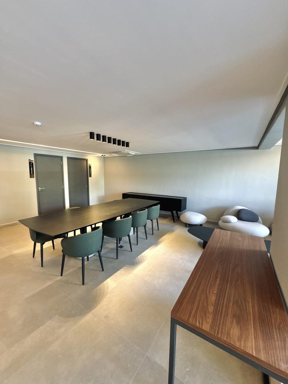 Meeting/conference room