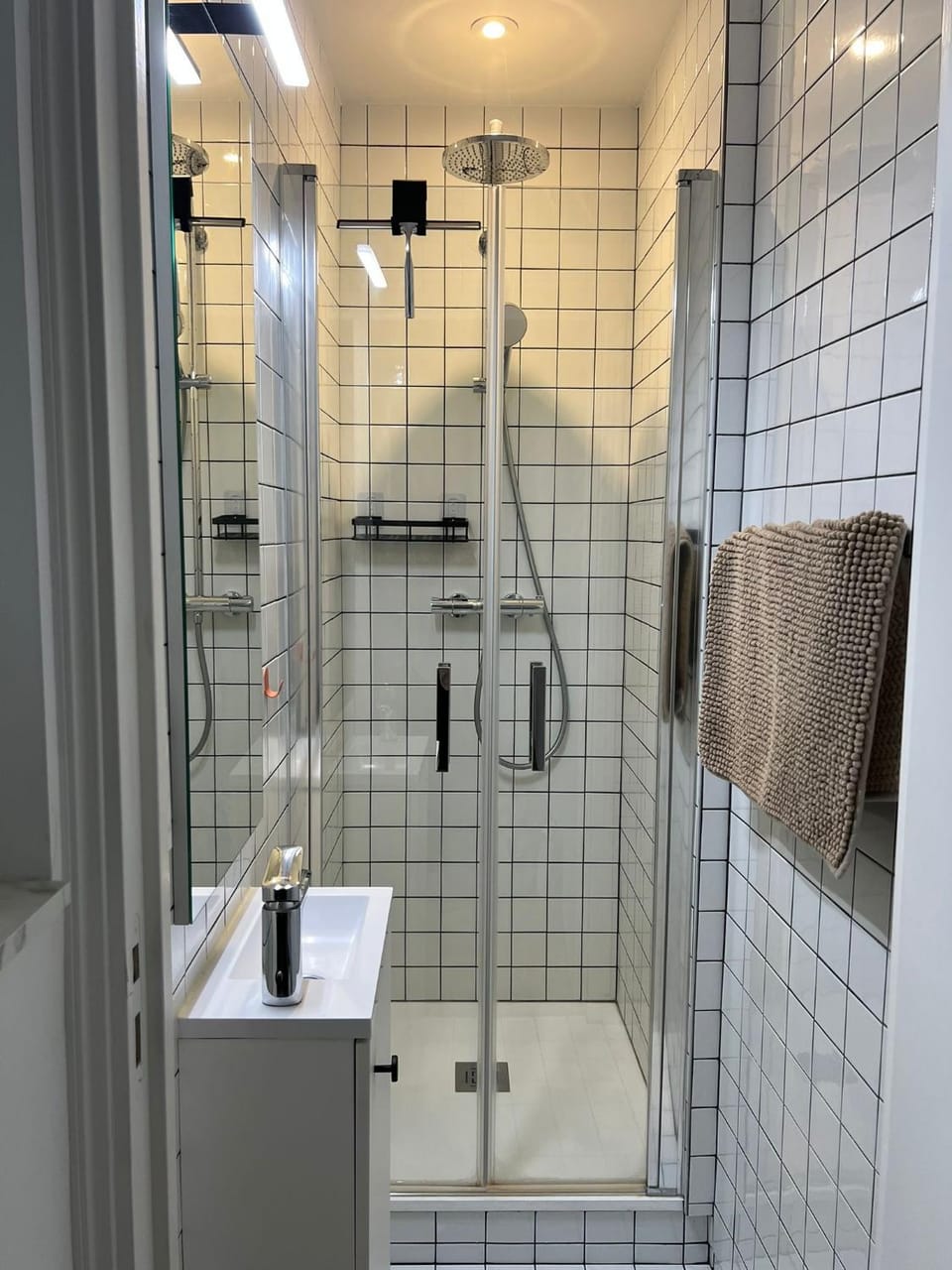 Shower, Bathroom