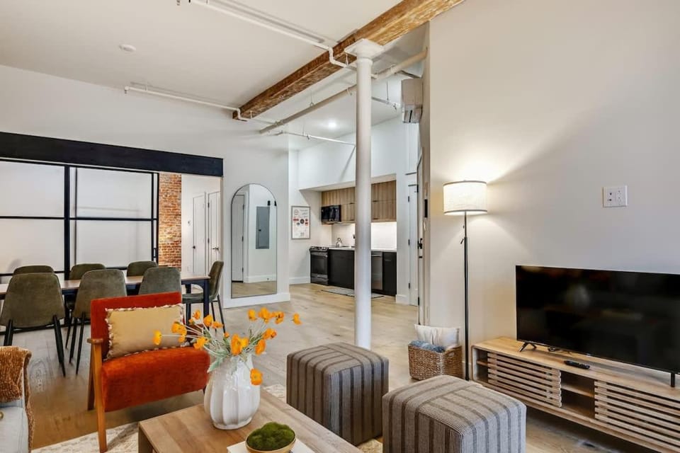Cozy & Historic Old City 2 Bedroom - Sleeps 5 Apartment in Philadelphia