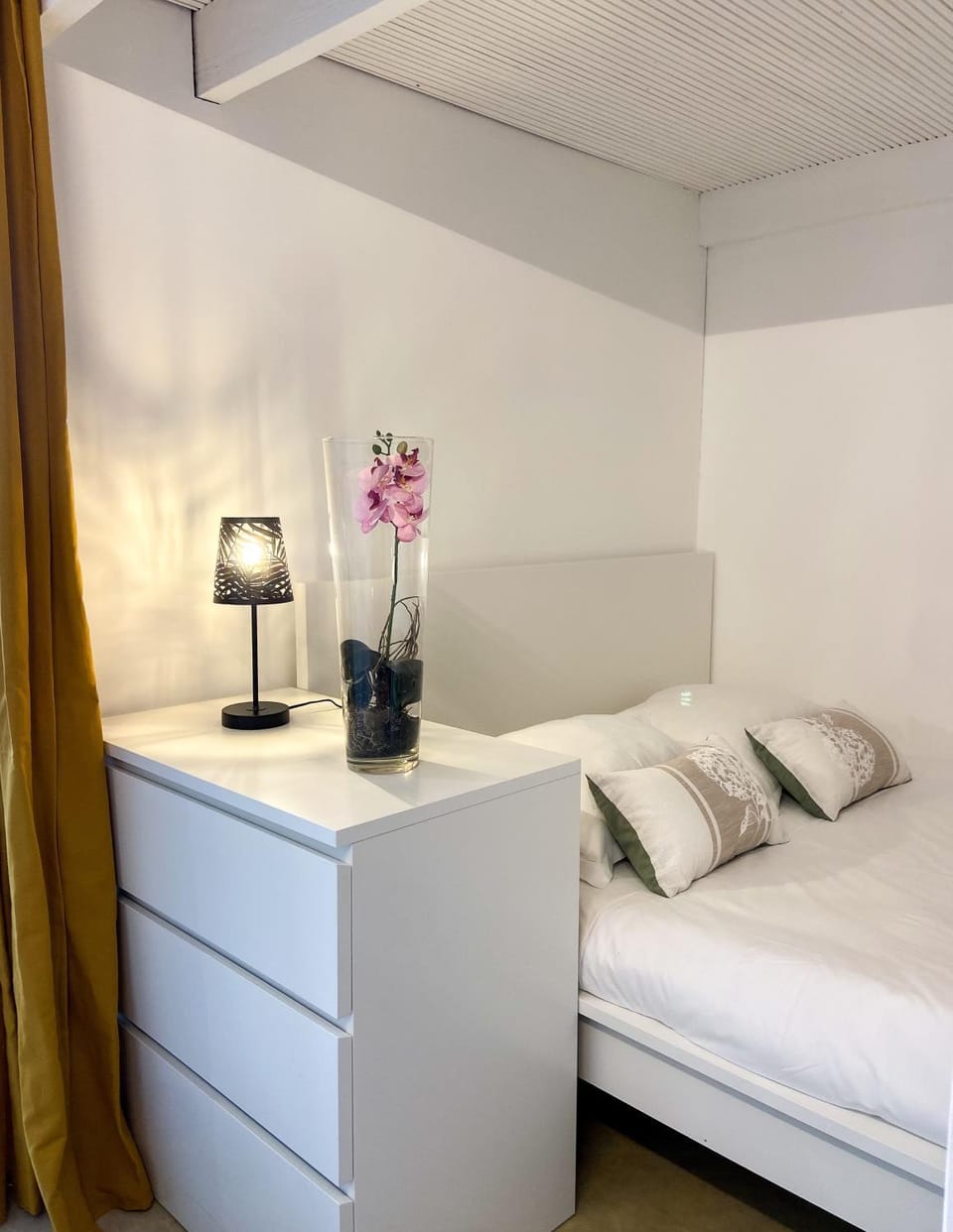 Living room, Bedroom