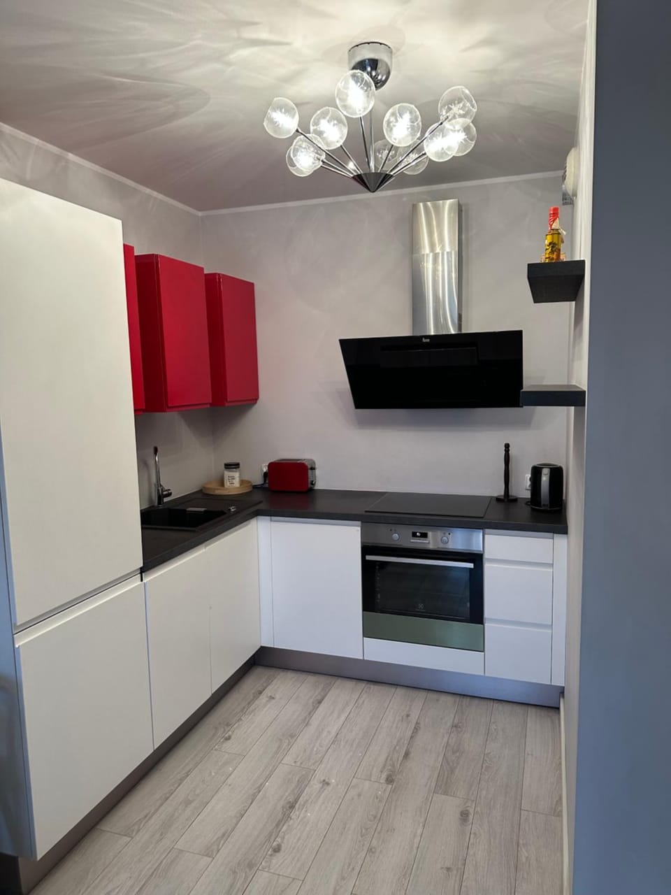 Kitchen or kitchenette, dishwasher, stove, kitchen