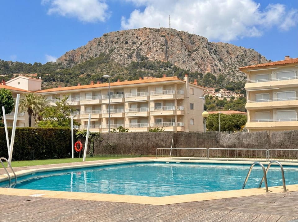 Natural landscape, Mountain view, Pool view, Swimming pool