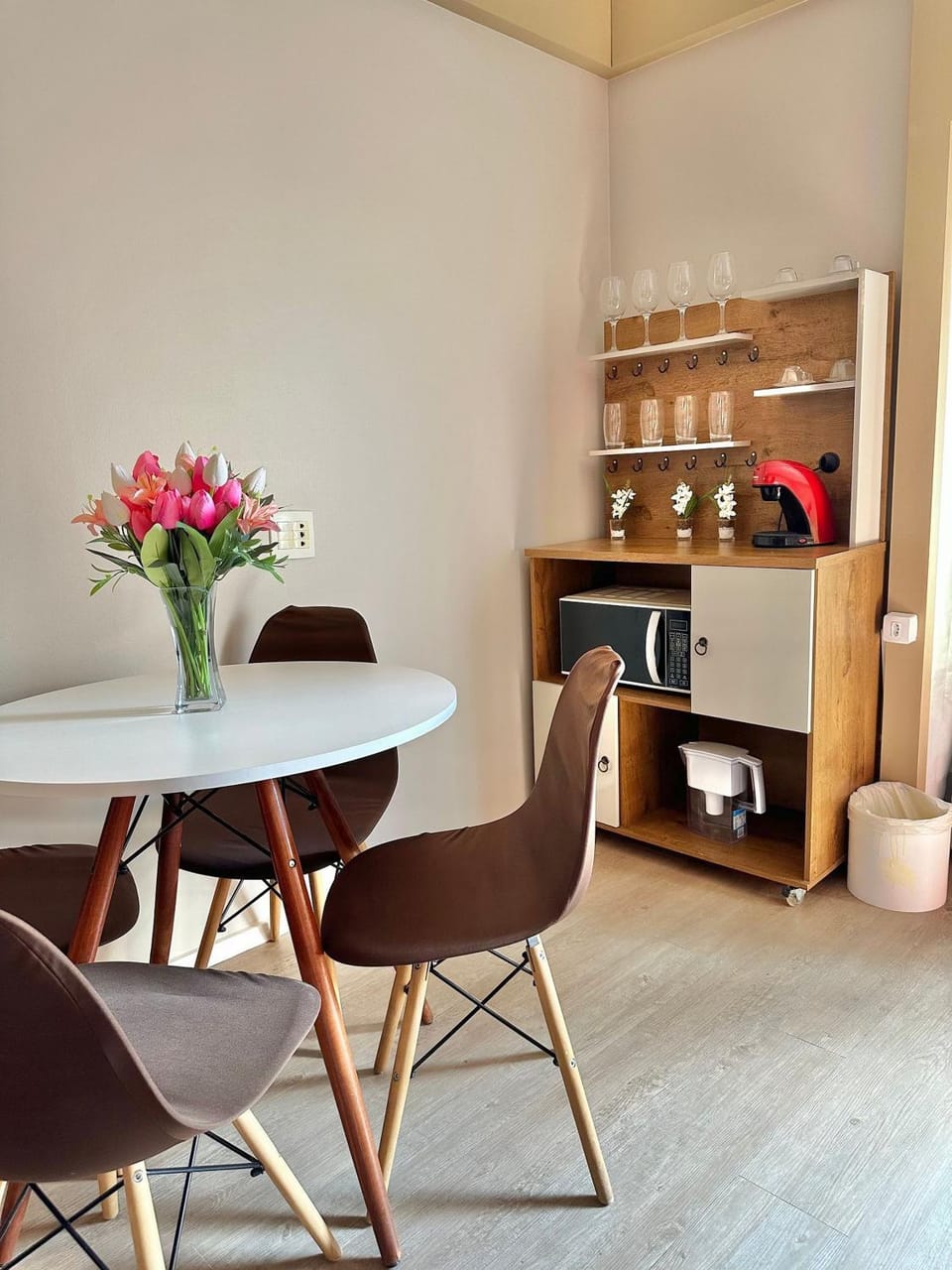 Kitchen or kitchenette, Bedroom