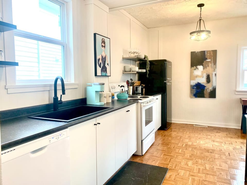 dishwasher, oven, stove, toaster, kitchen