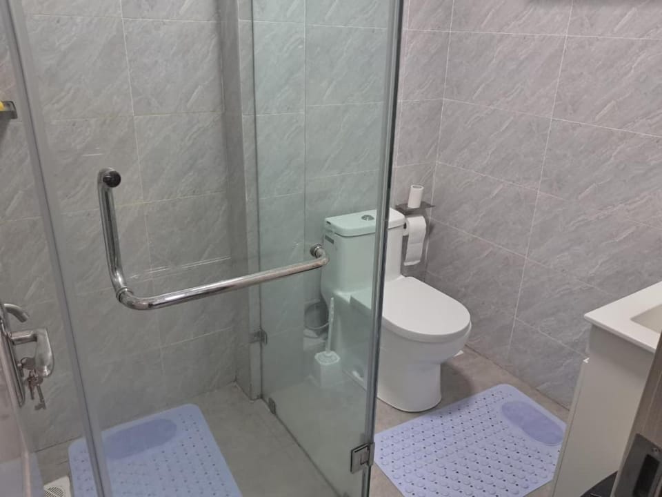Shower, Toilet, Bathroom