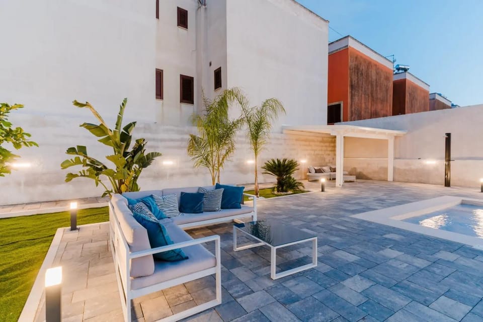 Property building, Swimming pool