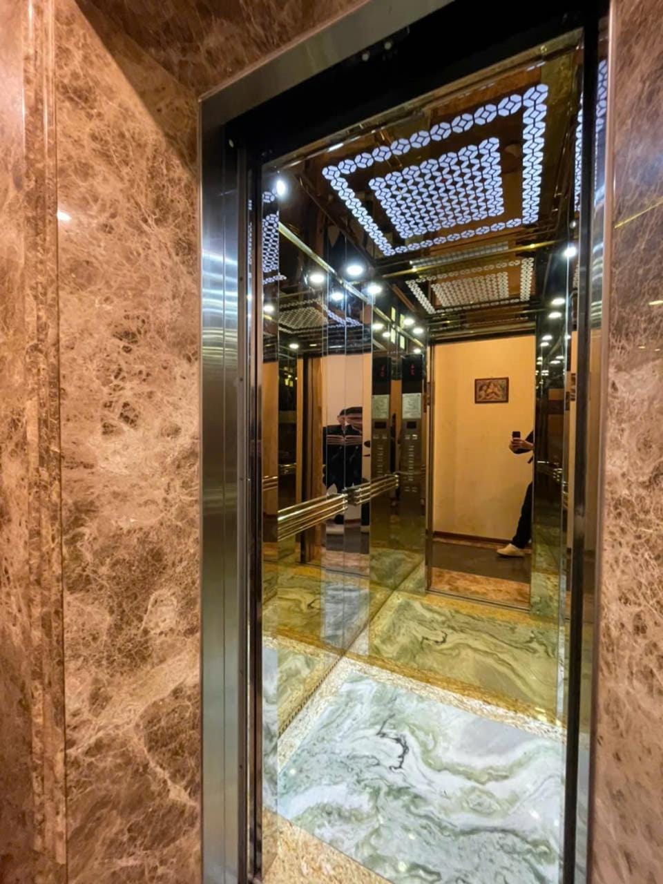 elevator