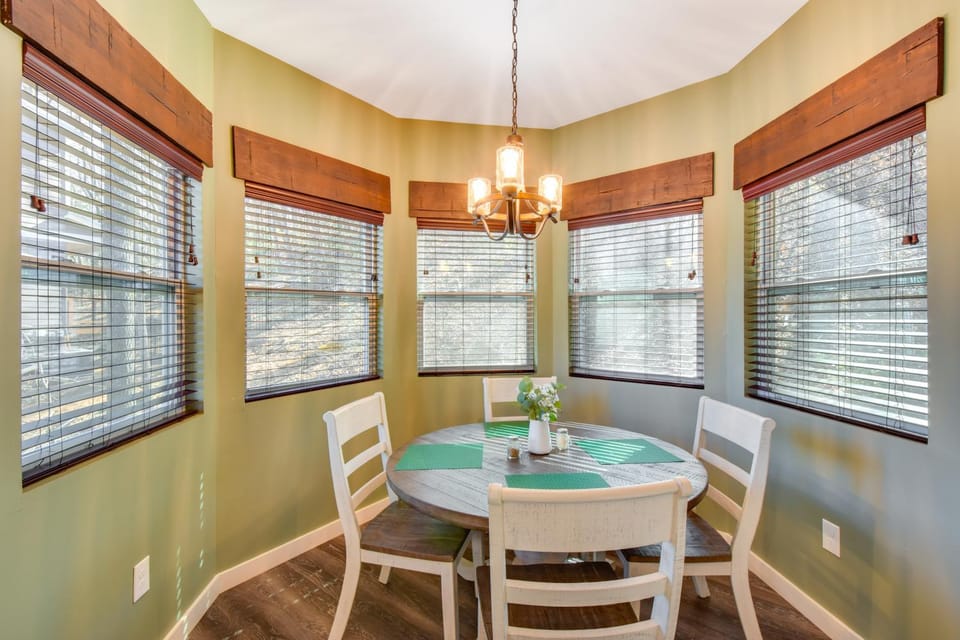 Blue Ridge Retreat: 1 Mi to Kingwood Golf House in Georgia