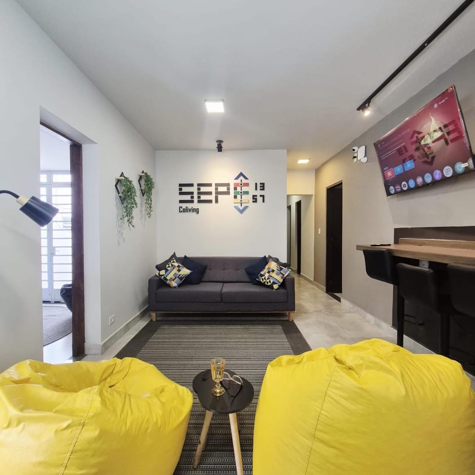 Sepe 1357 - Sua Casa Fora de Casa Bed and Breakfast in Sao Paulo City