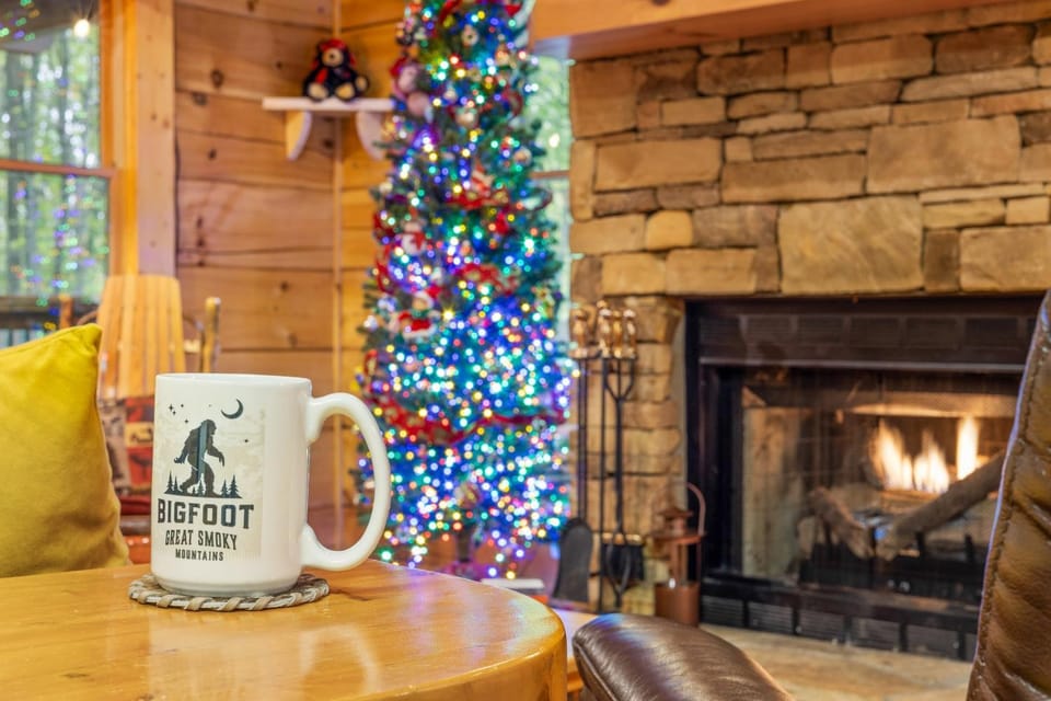 Finding Bigfoot cabin Cabin in Sevier County