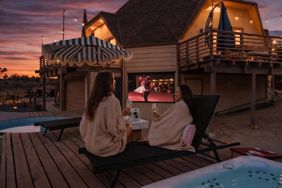 Seating area, Evening entertainment, Pool view, Entertainment, Sunset