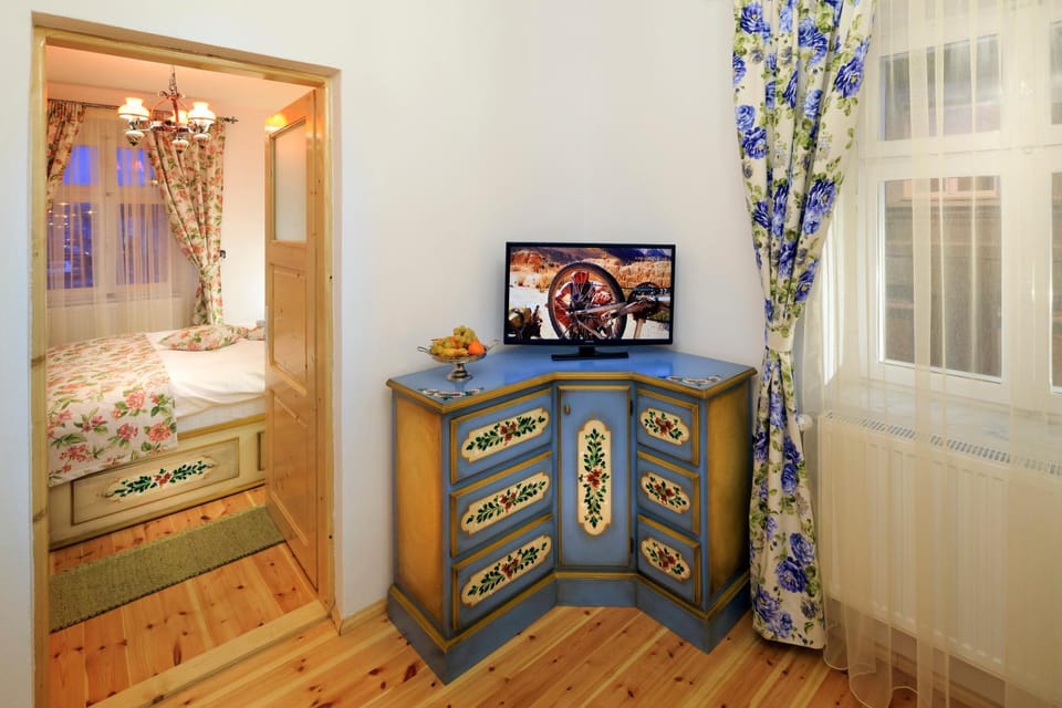 TV and multimedia, Living room