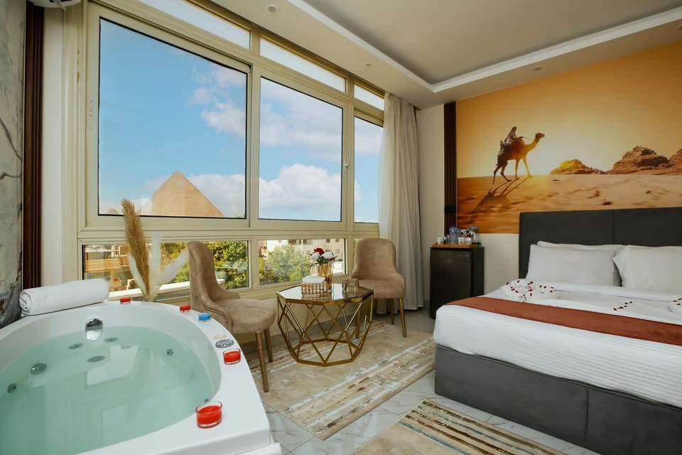 Bed, Natural landscape, Hot Tub, Hot Tub, Photo of the whole room, Bedroom, Bath