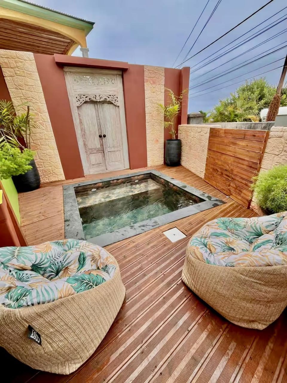 Patio, Swimming pool