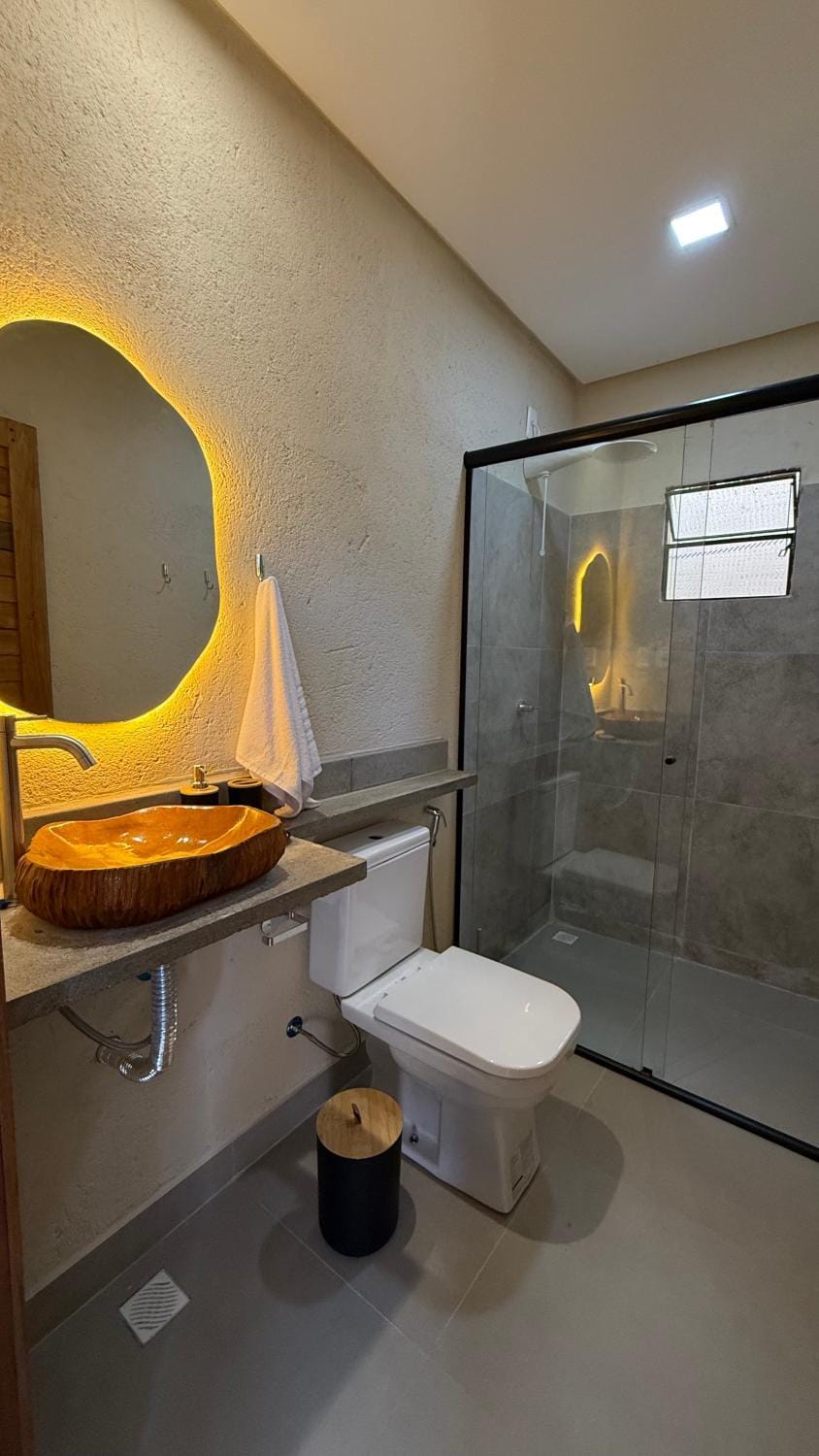 Bathroom, Decorative detail