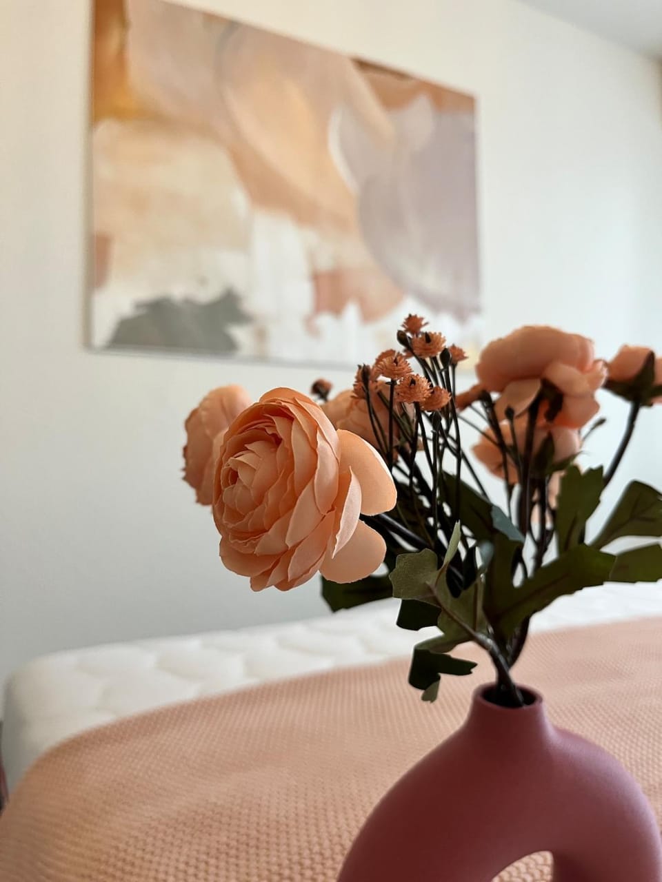 Bed, Photo of the whole room, Decorative detail, Bedroom