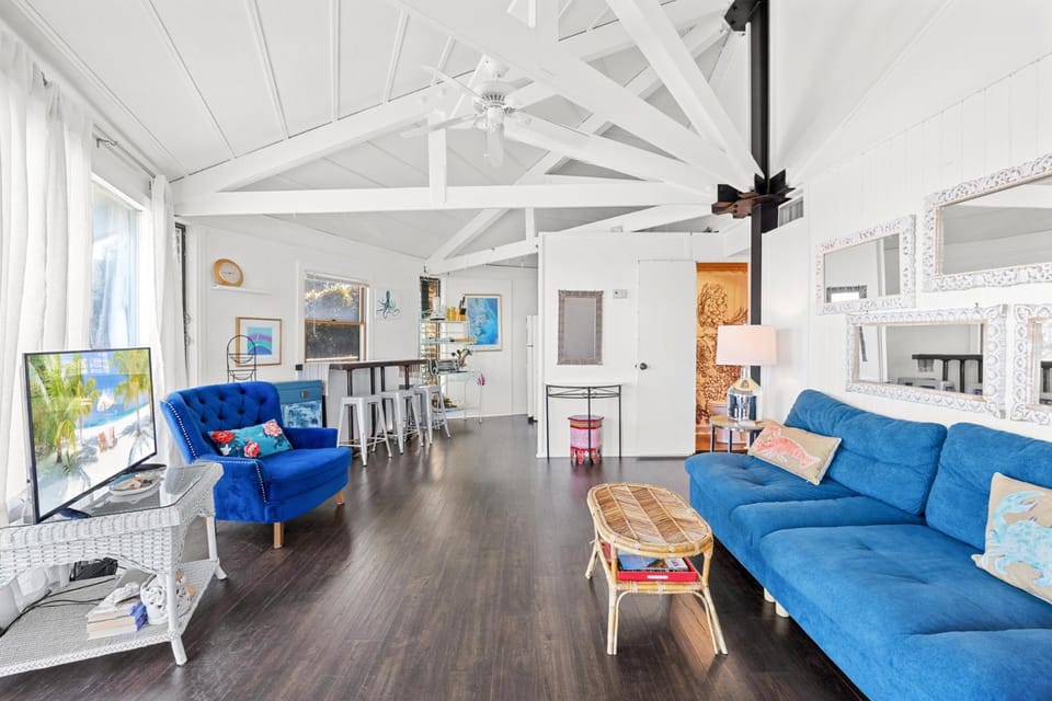 8951 - Ozzie's Island Hideaway House in Hatteras Island