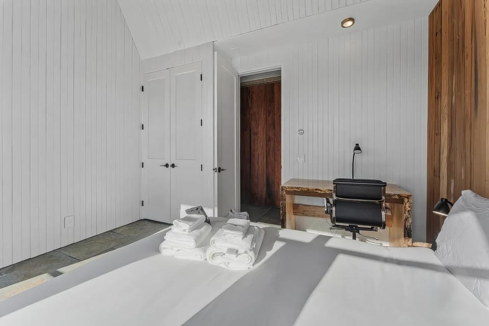 Bodega Shoals - Beach Access, Hot Tub & BBQ House in Bodega Bay