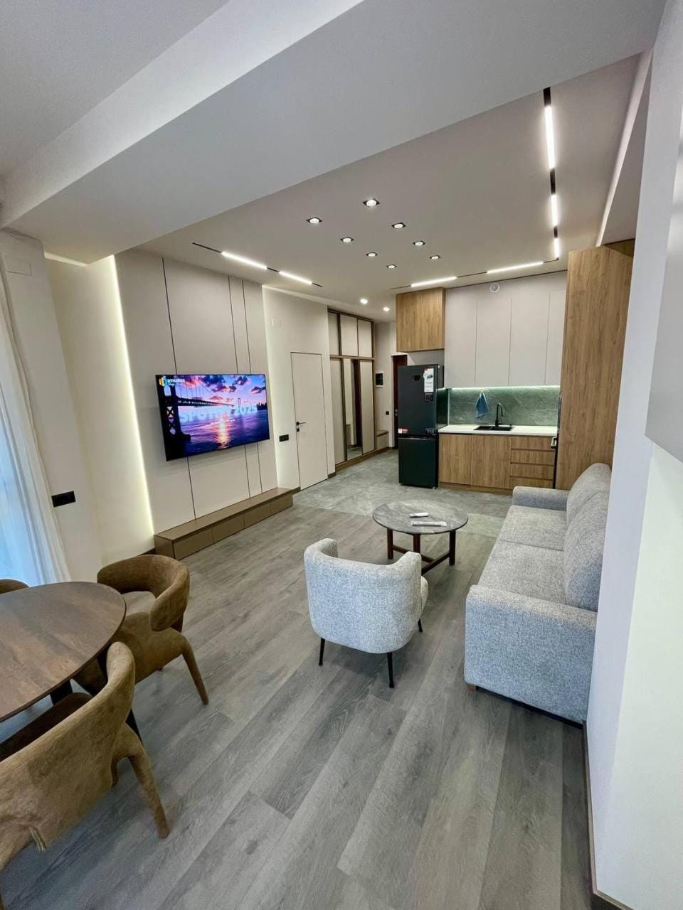 Kitchen or kitchenette, Seating area