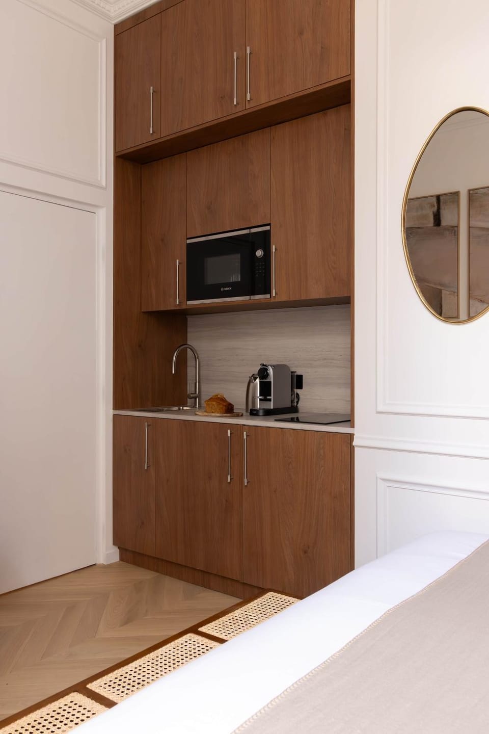 Kitchen or kitchenette, wardrobe