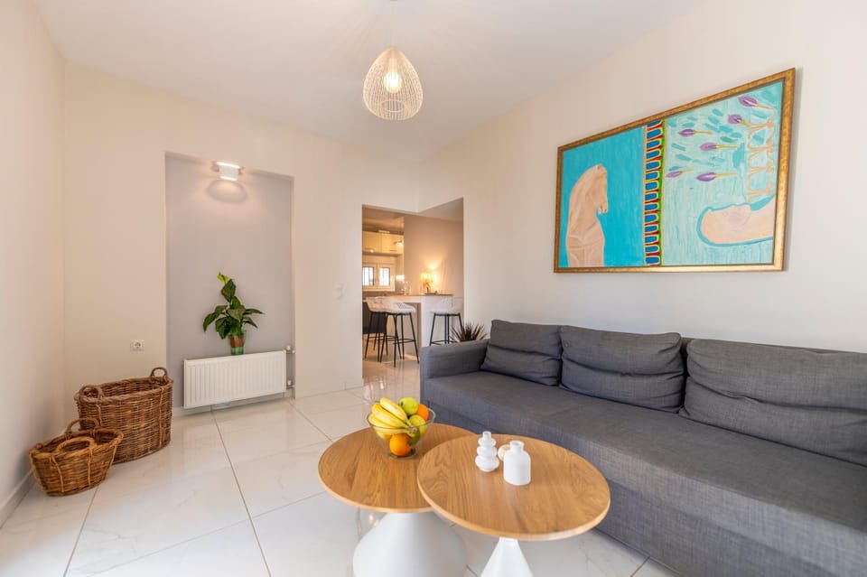2b apartment beyond a house Glyfada center Apartment in South Athens