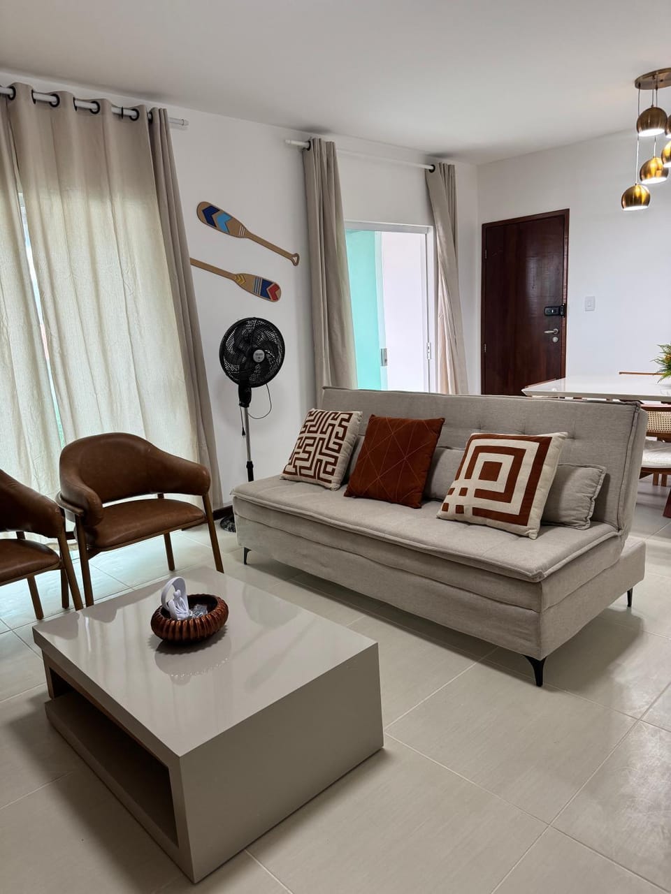 Communal lounge/ TV room