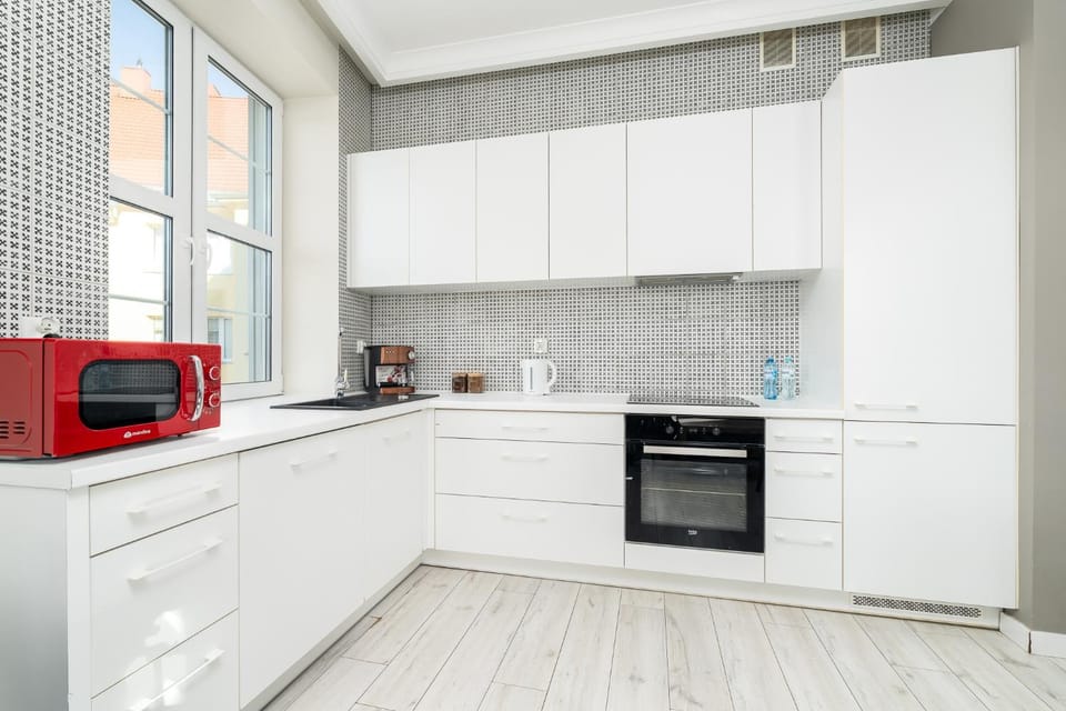 Kitchen or kitchenette, kitchen