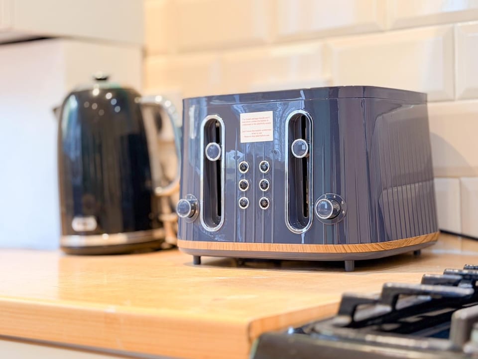 toaster, toaster, toaster