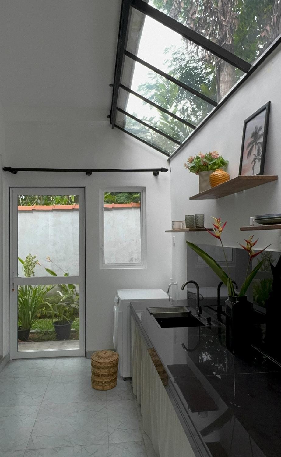 Garden view, kitchen