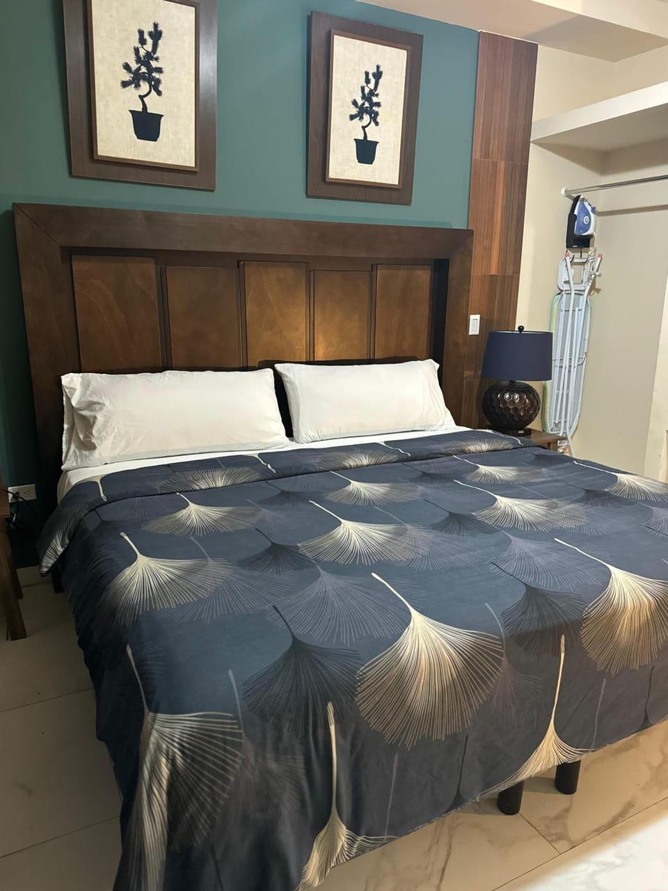 Bed, Photo of the whole room