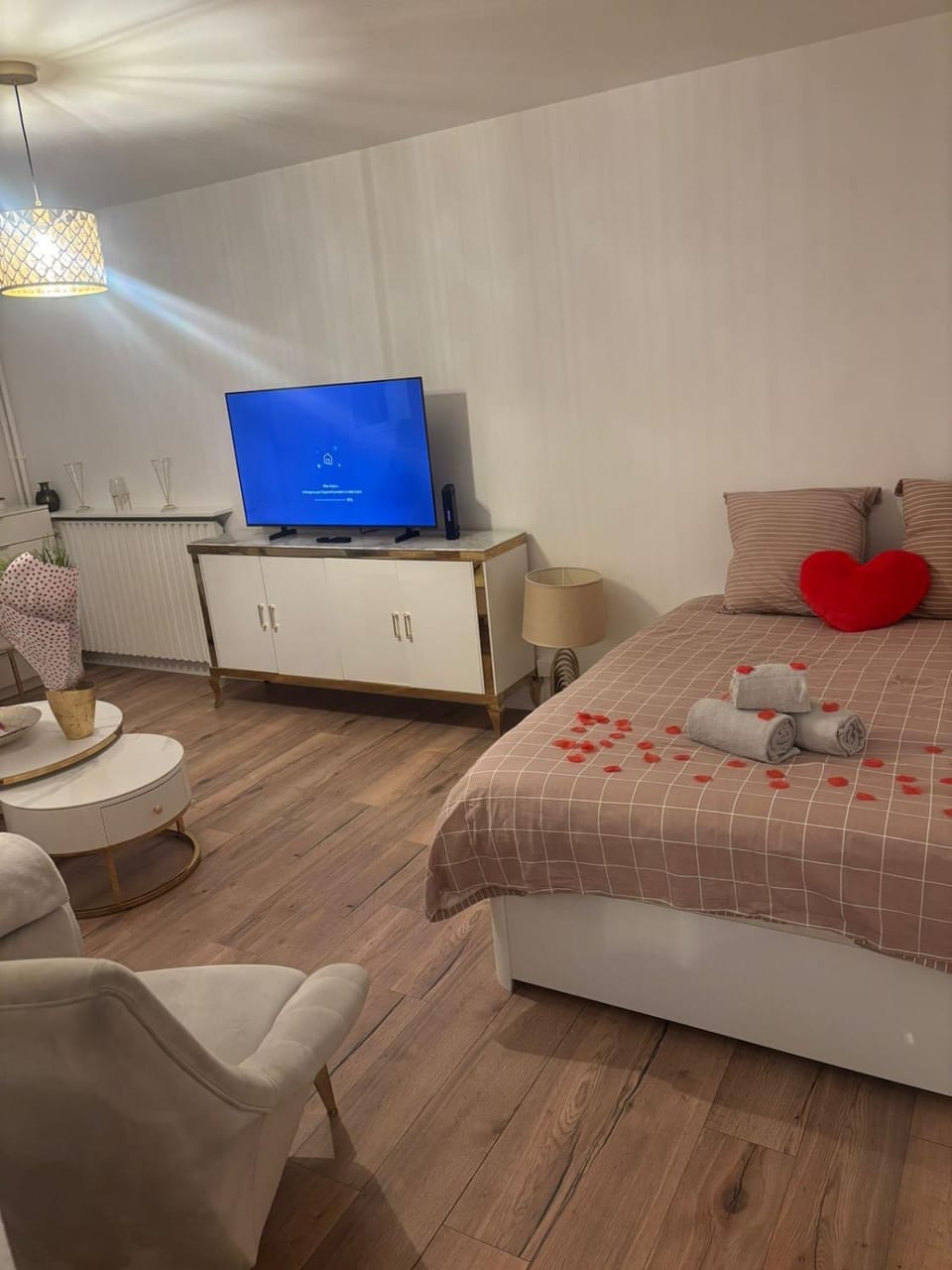 Living room, Bedroom