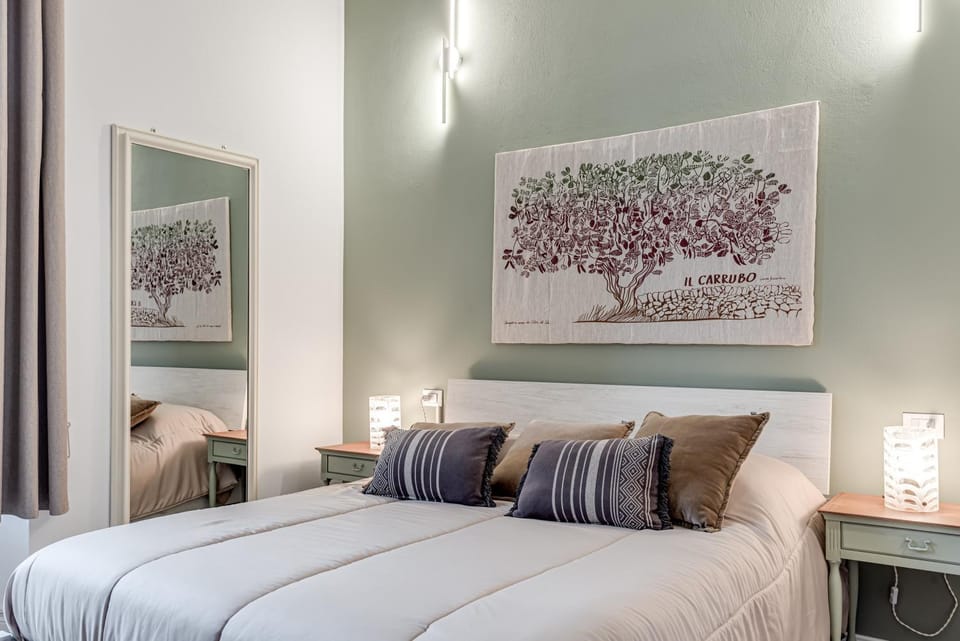 Living room, Bedroom