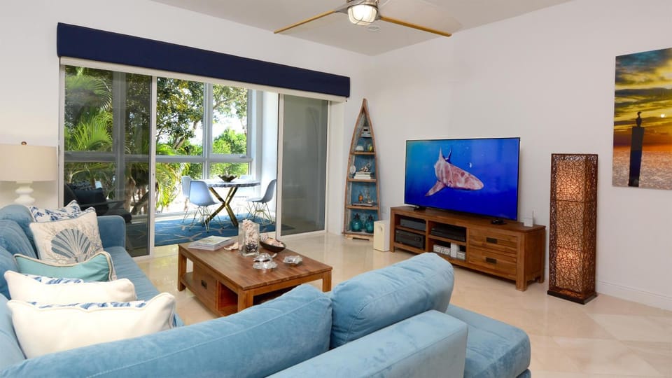 211 Mariners Club House in Key Largo