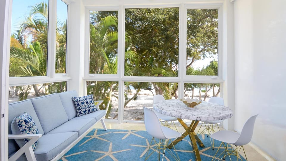 211 Mariners Club House in Key Largo