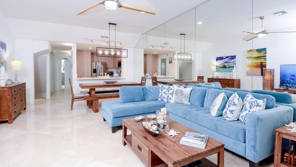 211 Mariners Club House in Key Largo