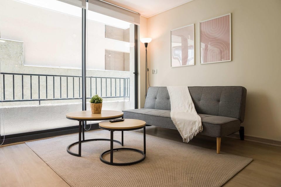 Stylish 2BR in Santiago with Balcony 5 guests Apartment in Santiago
