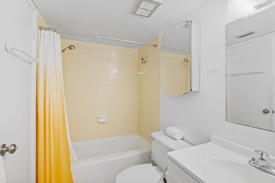 Bathroom, Bath