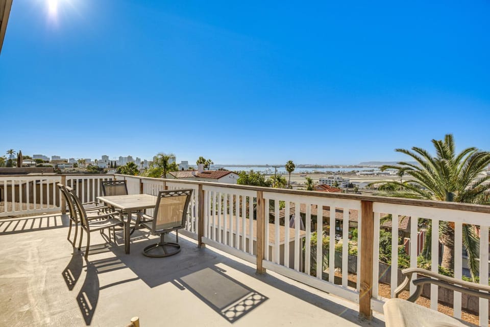 View (from property/room), Balcony/Terrace