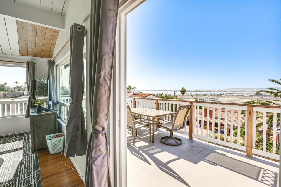 View (from property/room), Balcony/Terrace